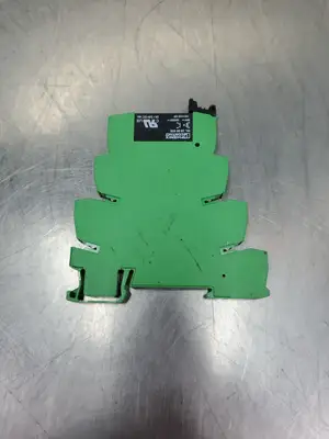 USED Phoenix Contact PLC-BSC-120UC/21 Relay Socket w/YK/1105-09 Relay