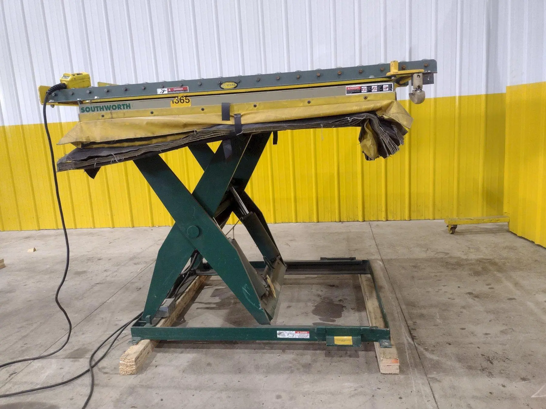 3500 LB X 60" X 48" SOUTHWORTH MODEL #LS4-36 HYDRAULIC SCISSOR LIFT TABLE, 110V SINGLE PHASE: STOCK #20929