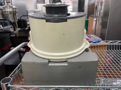 Used Robot Coupe Used Robot Coupe CL400 Continuous Feed Food Processor Attachment with 2 Blades. Food, Restaurant, & Bakery Parts & Accessories Illinois US | Falcon Restaurant Supply #1376077