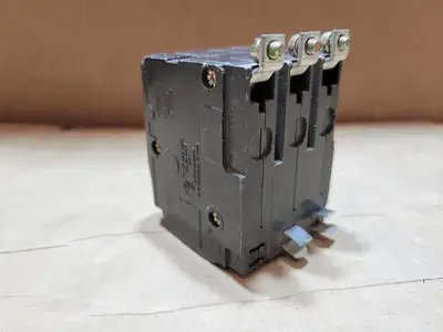 USED SQUARE D QOB360