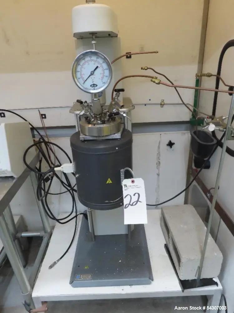 Parr 4526 Bench Top Reactor 2L 350°C 1900 PSI Laboratory Reactor System