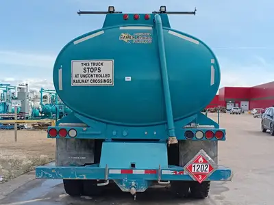 Used 2014 KENWORTH T-800 Fuel Oil Tanks British Columbia CA | Lenmark #1440720