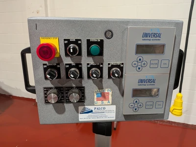 Universal Top and Bottom Label Applicator with Top-and-Bottom Transport Conveyor