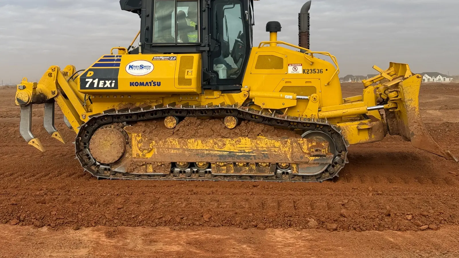 USED 2023 Komatsu D71EXI-24
