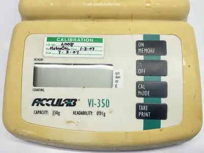 USED ACCULAB TOPLOADING BALANCE 0.01G READABILITY 350G CAPACITY