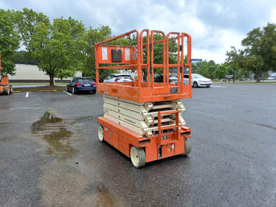 USED 2017 Snorkel S4732E