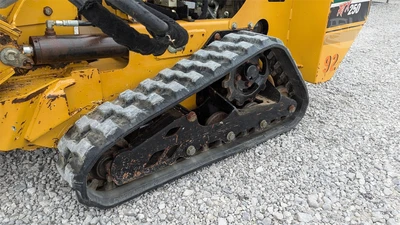 USED 2015 VERMEER RTX250