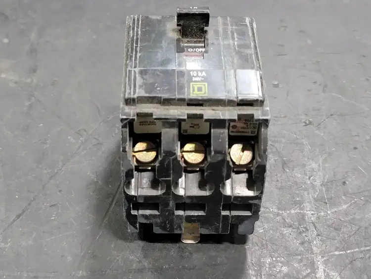 Used SQUARE D QO315 Switchgears British Columbia CA | Lenmark #244513