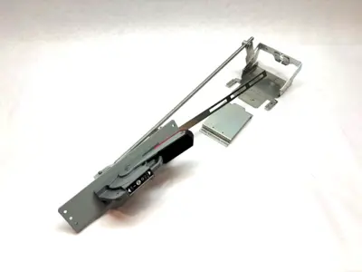 USED ALLEN-BRADLEY DISCONNECT HANDLE AND MECHANISM