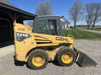USED 2008 Gehl 5240