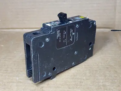 Used SCHNEIDER ELECTRIC EDB16015 Switchgears British Columbia CA | Lenmark #913576