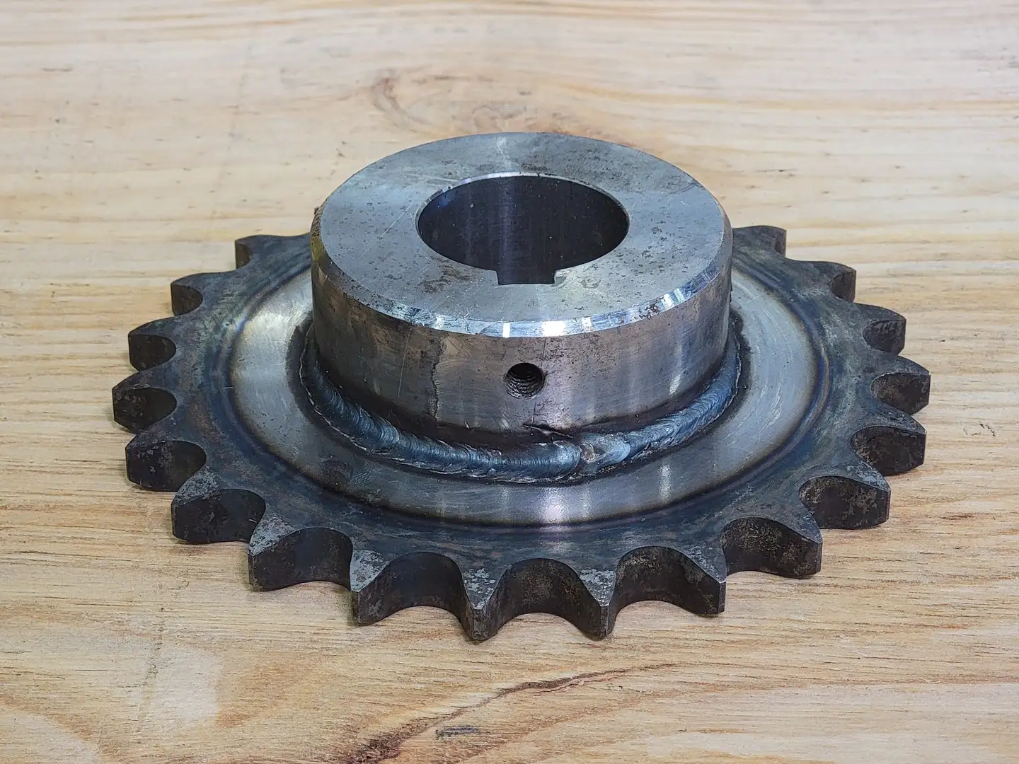 Roller Chain Sprocket H80B32 Size 80, 18 Teeth