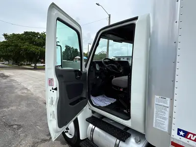 Used 2021 INTERNATIONAL MV607 Box trucks Florida US | Truck and Van Outlet #1509199
