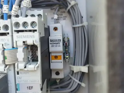 Full Voltage Non-Reversing MCC Bucket Size 5