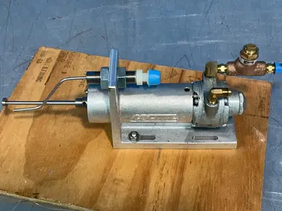 Used LOCTITE _UNKNOWN_ Pumps Ohio US | HGR 24 #1404923