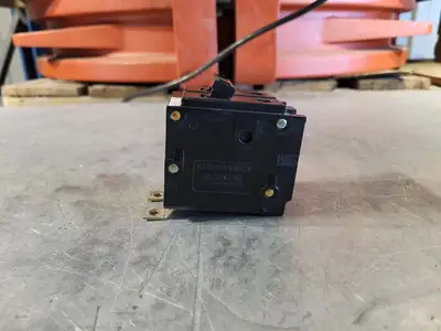 NEW CUTLER-HAMMER BAB2020H