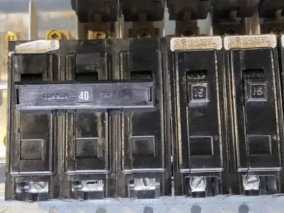 New | in-Stock 1997 CUTLER-HAMMER YS20C42 Switchgears British Columbia CA | Lenmark #835439