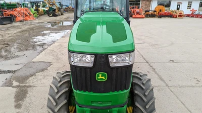 USED 2017 JOHN DEERE 5090GV