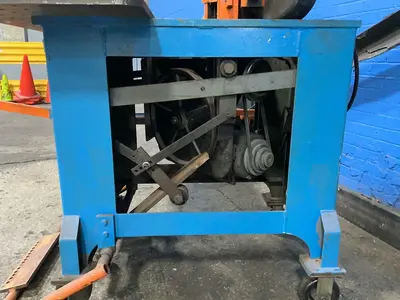 Used _UNKNOWN_ _UNKNOWN_ Vertical Band Saws Ohio US | HGR 24 #1406059