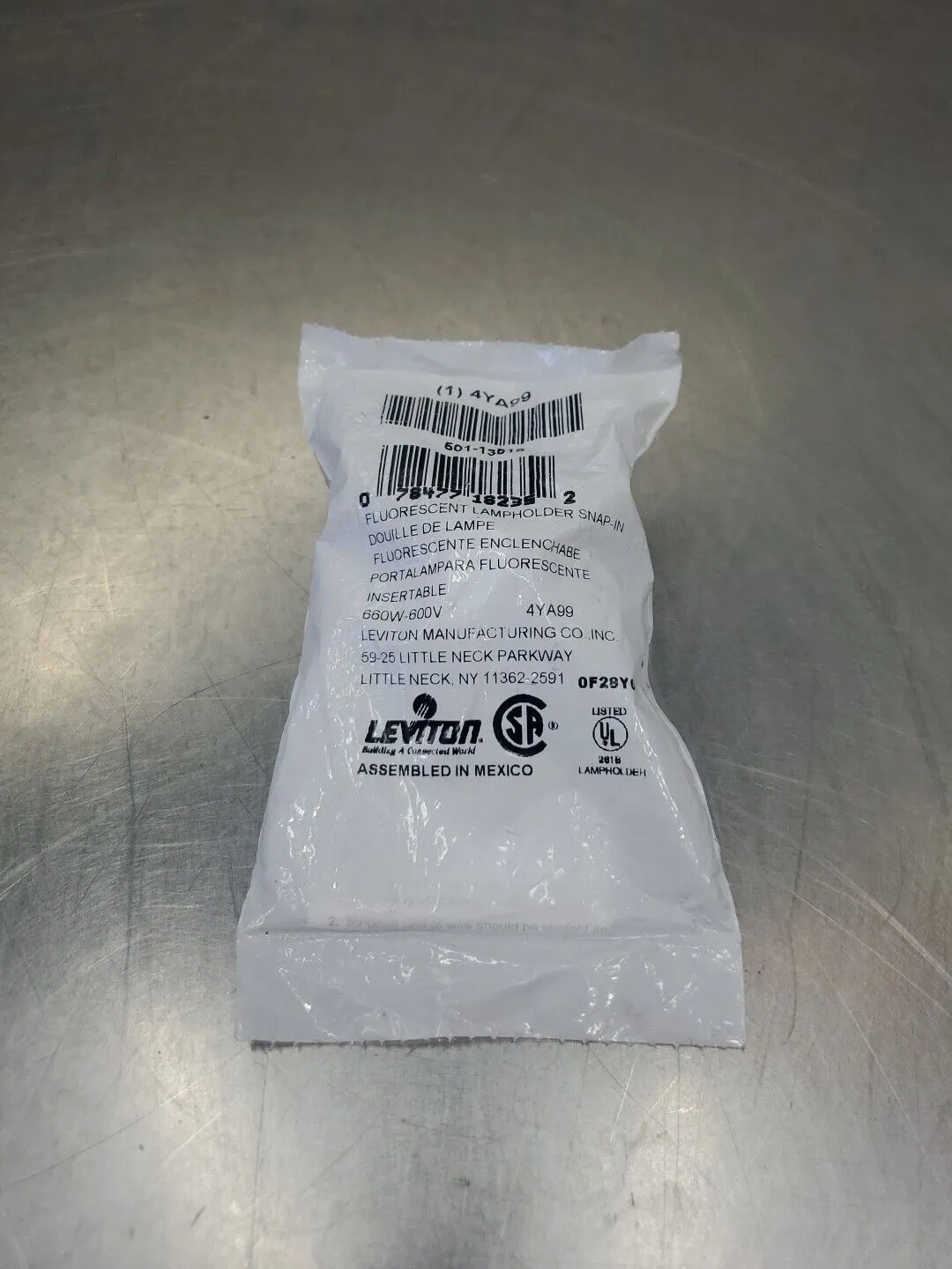 Leviton 4YA99 Lampholder Snap-In Module, 660W 600V. 5E-29