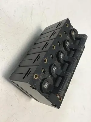 USED CARLING SWITCH AA5-X0-00-055-4D1