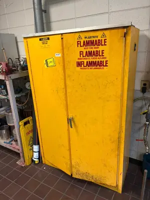 Used _UNKNOWN_ _UNKNOWN_ Hazardous Storage Units Ohio US | Myron Bowling Auctioneers Inc #1504681