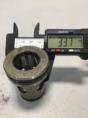 USED VICKERS 25-D10-30