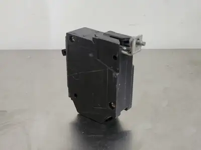Used GENERAL ELECTRIC THHQB120 Switchgears British Columbia CA | Lenmark #241436