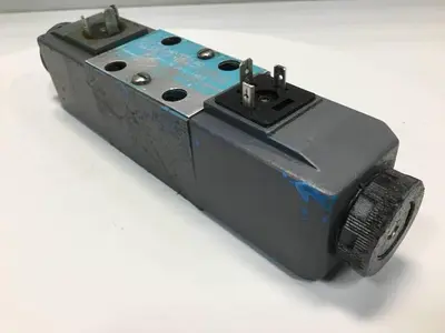 USED VICKERS DG4V-3-6C-M-U-HL7-60