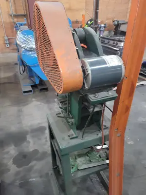 1943 BENCHMASTER 151 Stamping Presses | MD Equipment Services LLC (3)