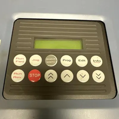 USED UNICO 1100