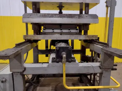 22" PNEUMATIC CUTOFF SHEAR & PRESS WITH ACCELORATOR: STOCK #19539