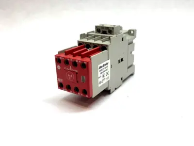 100S-C85D14BC | Allen Bradley 700S-CF620DBC Safety Control Relay Contactor, 110/120V Coil - Used