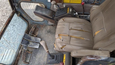 USED 1988 DEERE 490D