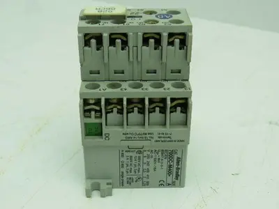 Allen Bradley 700DC-M400*/A Control Relay 600VAC 5A Ser A W/195-MA22/A Lot of 6