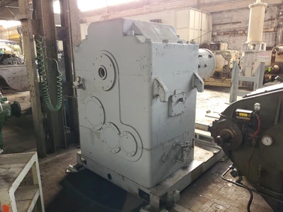 Monsanto 200mm Cold Feed Rubber Extruder