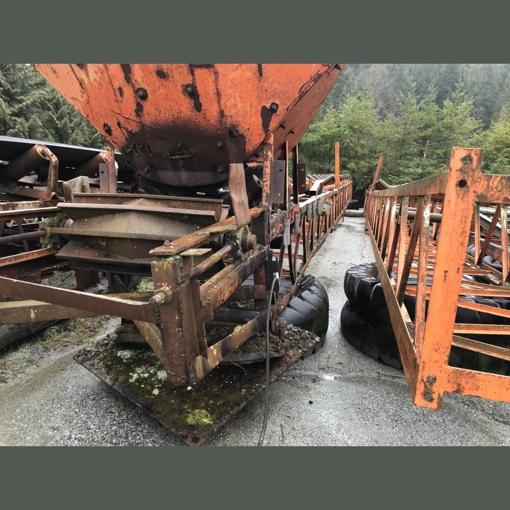 30 in. x 100 ft. Radial Stacking Conveyor