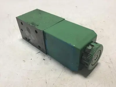 USED VICKERS DG4V-3-22A-M-U-HL7-60