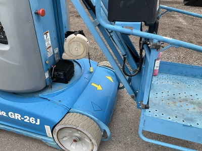 Used 2013 GENIE GR26J RUNABOUT VERTICAL MAST LIFT Vertical Mast Lifts Michigan US | Miedema Asset Management Group #1406856