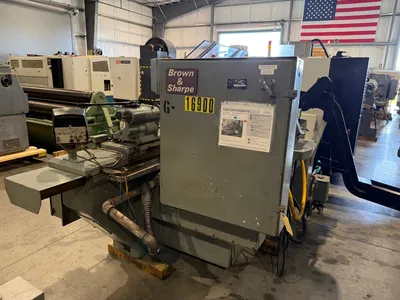1982 BROWN & SHARPE 1440U Universal Cylindrical Grinders | GMT (16)
