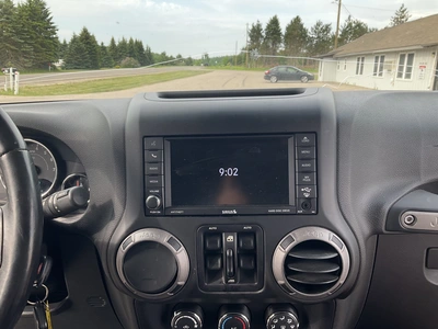 USED 2015 JEEP WRANGLER