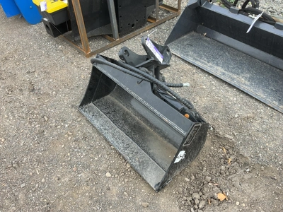 Used GIYI 3T HYDRAULIC TILT BUCKET MINI EXCAVATOR ATTACHMENT Multipurpose Buckets Michigan US | Miedema Asset Management Group #1579266