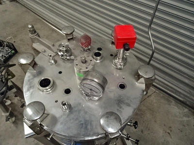 130 L Applikon mammalian cell fermenter