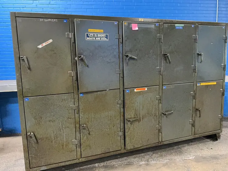 Used STRONG HOLD _UNKNOWN_ Cabinets Ohio US | HGR 24 #1357950