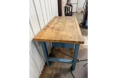 Used _UNKNOWN_ _UNKNOWN_ Work Benches Utah US | KD Auctions #1553839