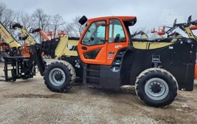 USED 2021 JLG 1075