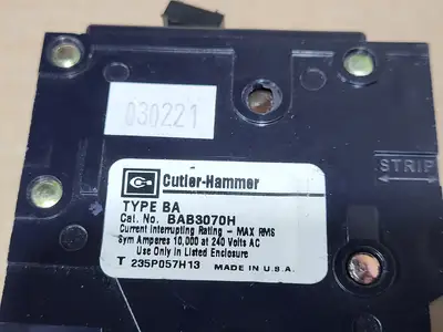Used CUTLER-HAMMER BAB3070H Switchgears British Columbia CA | Lenmark #1438359