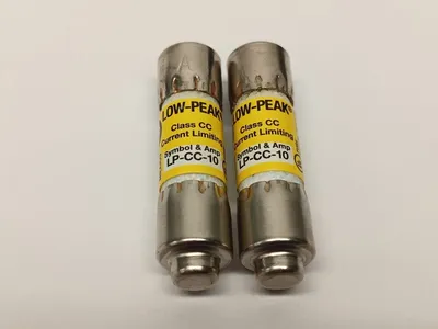 USED ALLEN BRADLEY SER B FUSE HOLDER, 2 POLE, W/ LP-CC-10 FUSES