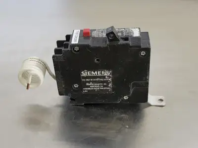 Used SIEMENS BE115 Switchgears British Columbia CA | Lenmark #241964