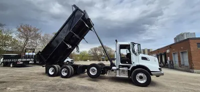 2024 VOLVO VHD84B Dump Trucks | Platinum Group (17)